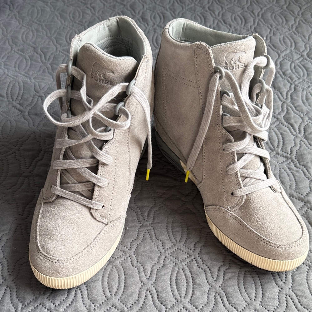 Sorel Light Gray Lace-Up Sneakers - Picture 7 of 7